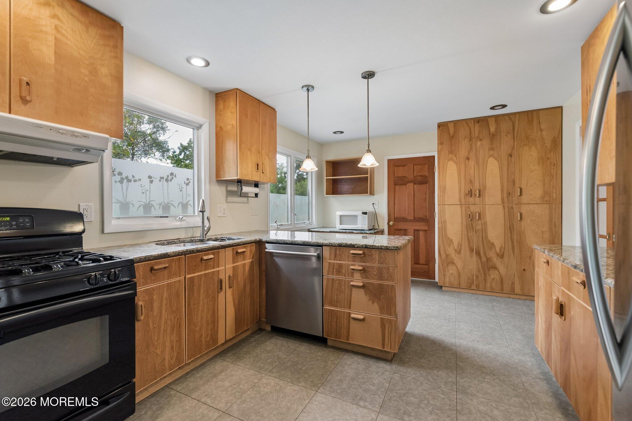 27 Springhill Drive Howell NJ 07731