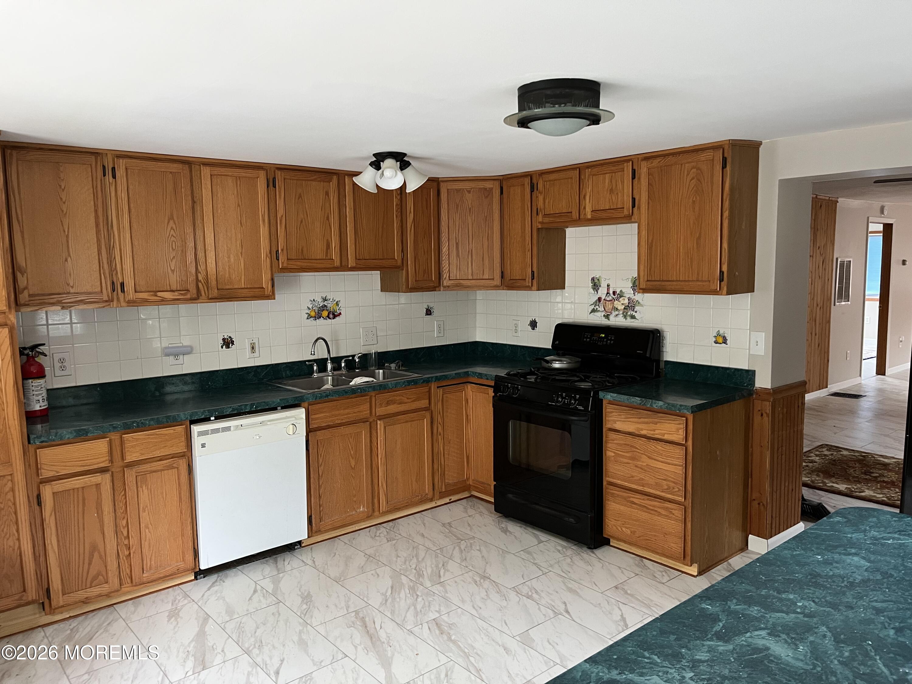 112 1st Avenue Tuckerton NJ 08087