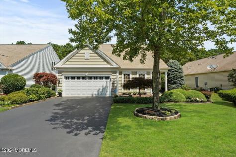 50 Chalfont Lane Manchester NJ 08759