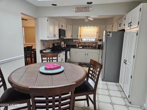 27 Coventry Terrace Marlboro NJ 07746