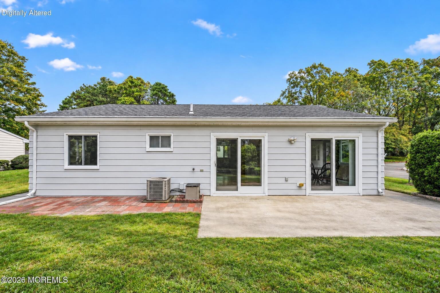 23 Maine Avenue Manchester NJ 08759