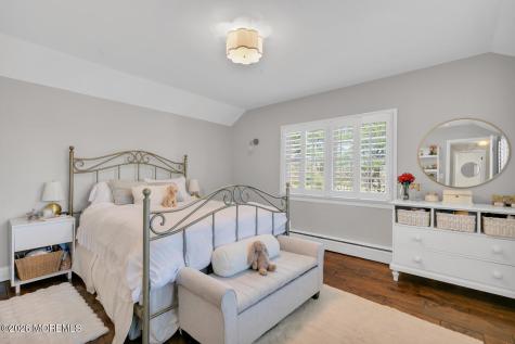 19 Laurelwood Drive Little Silver NJ 07739