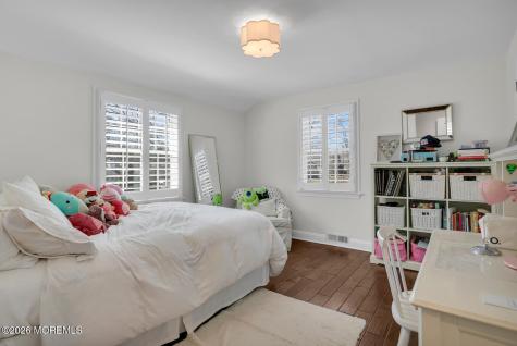 19 Laurelwood Drive Little Silver NJ 07739
