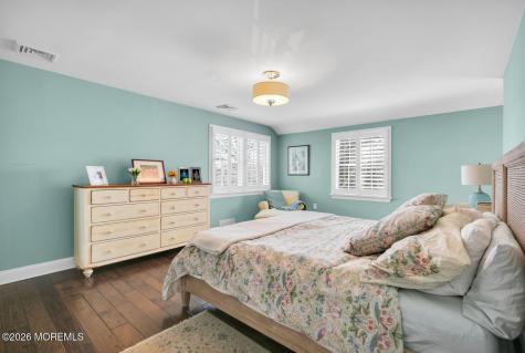 19 Laurelwood Drive Little Silver NJ 07739