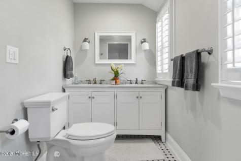 19 Laurelwood Drive Little Silver NJ 07739