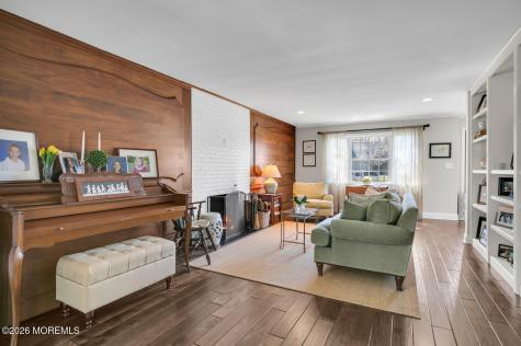 19 Laurelwood Drive Little Silver NJ 07739
