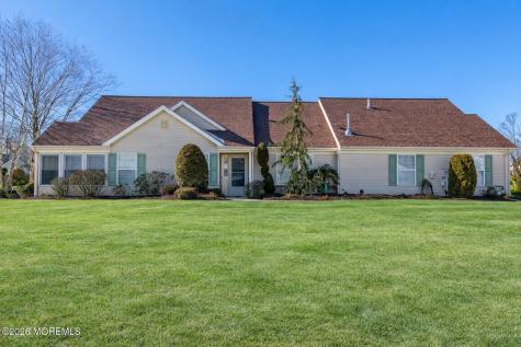 11 Ivy Hill Road Lakewood NJ 08701