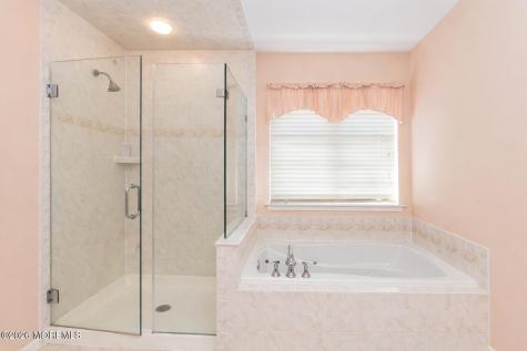 11 Ivy Hill Road Lakewood NJ 08701