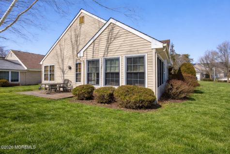 11 Ivy Hill Road Lakewood NJ 08701
