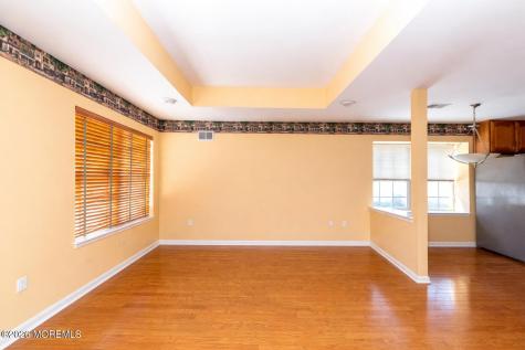 11 Ivy Hill Road Lakewood NJ 08701