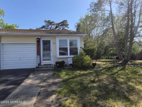 4 Conestoga Drive Whiting NJ 08759