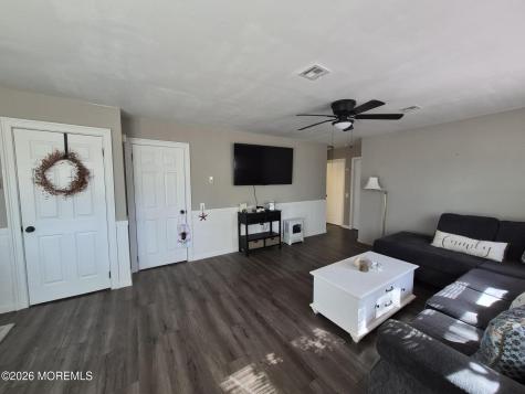 4 Conestoga Drive Whiting NJ 08759