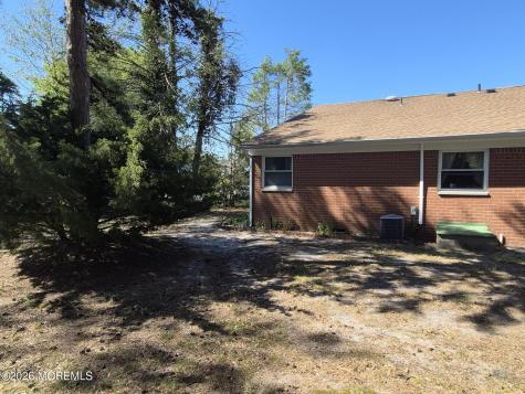 4 Conestoga Drive Whiting NJ 08759