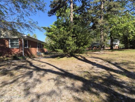 4 Conestoga Drive Whiting NJ 08759