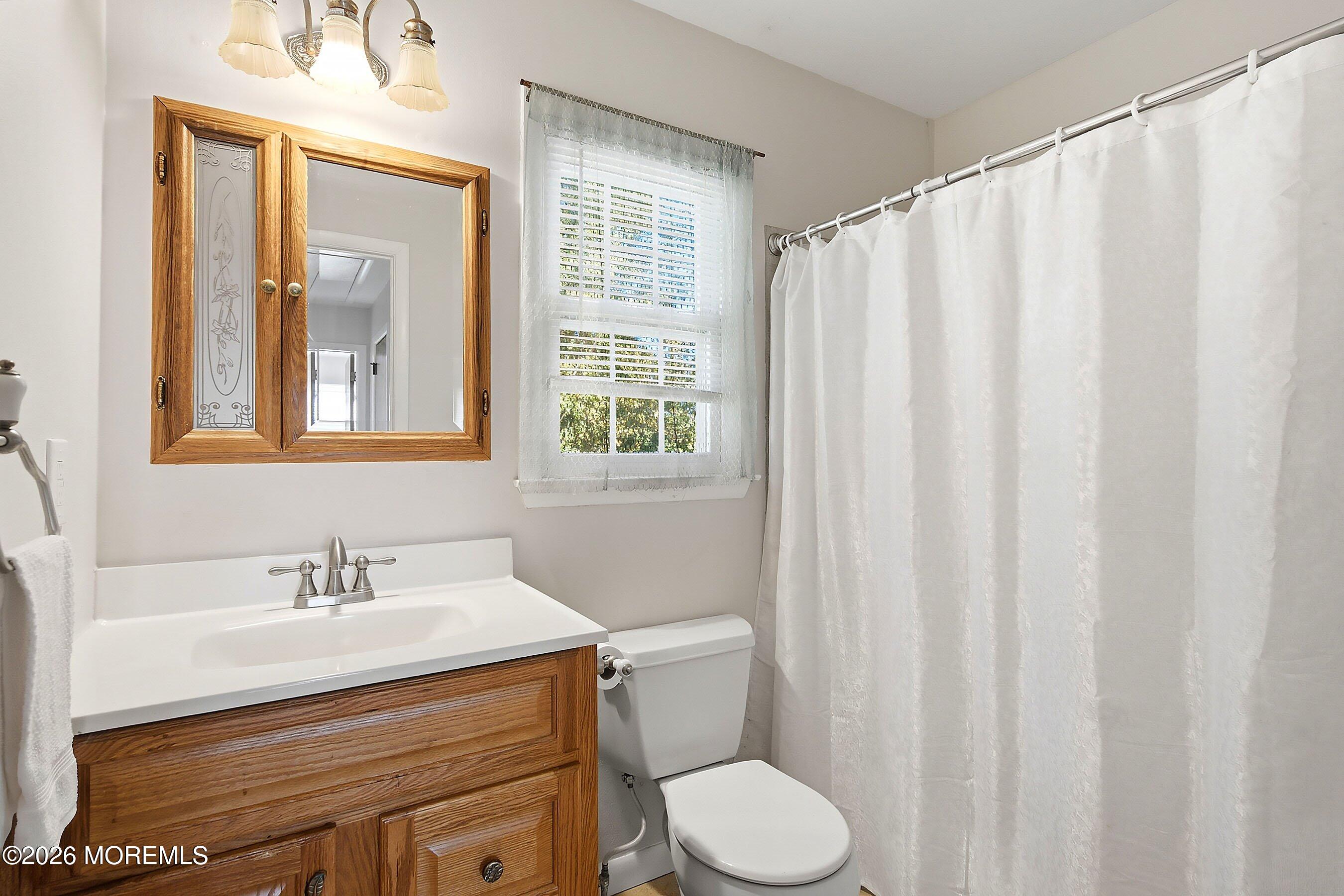 9 Poplar Street Howell NJ 07731