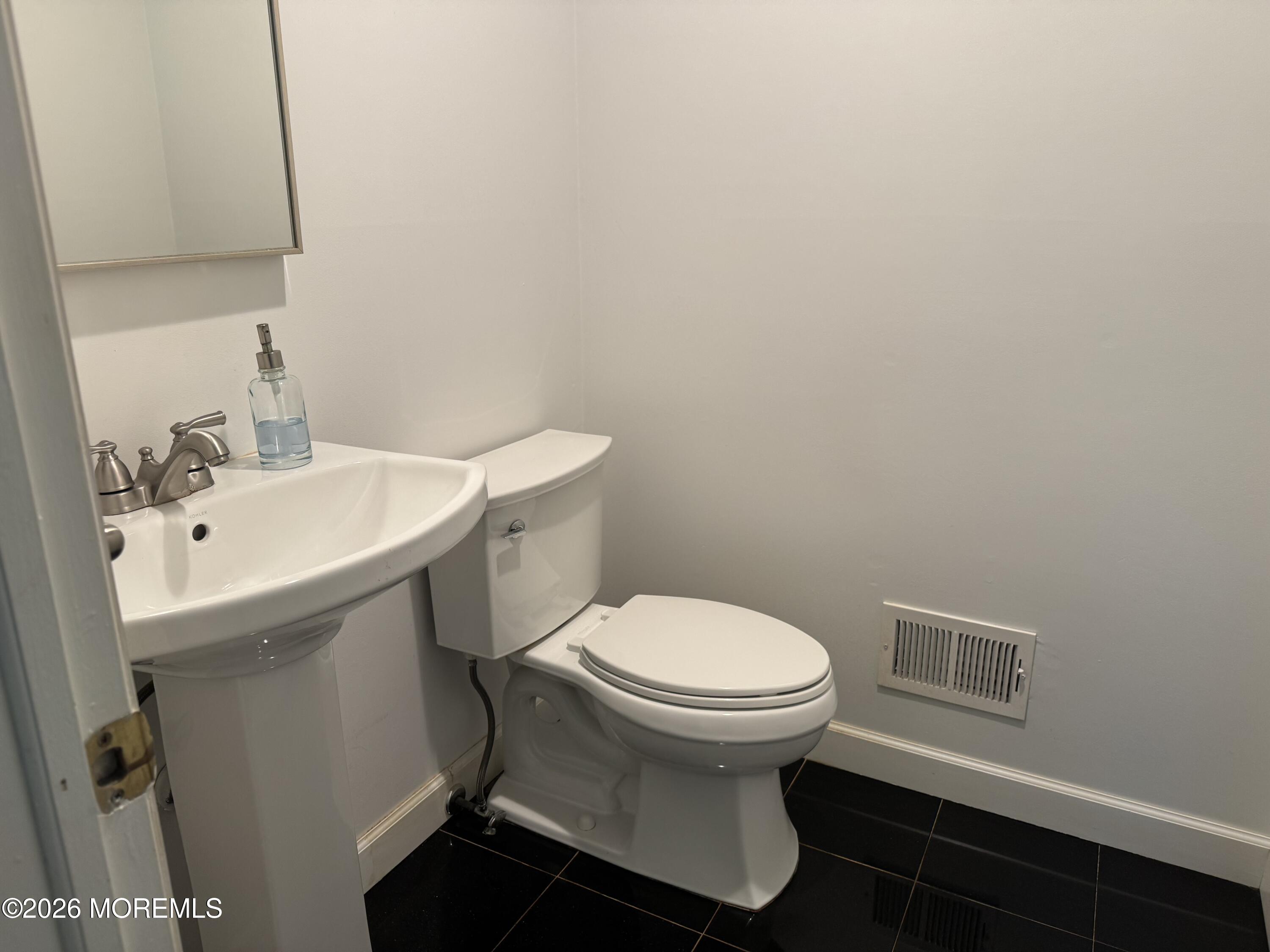 990A Buckingham Drive Manchester NJ 08759