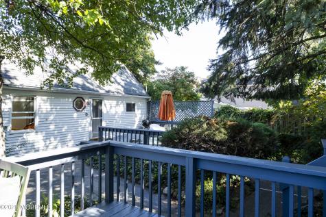 28 Florence Avenue Leonardo NJ 07737