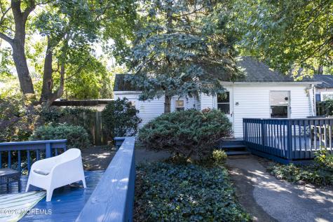 28 Florence Avenue Leonardo NJ 07737