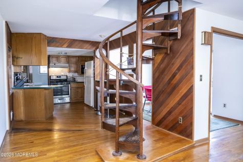 28 Florence Avenue Leonardo NJ 07737