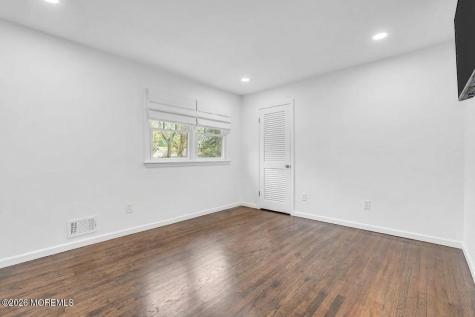 20 Mahoras Drive Ocean Twp NJ 07712