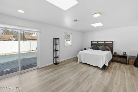 67 London Road Brick NJ 08723