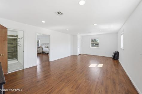 67 London Road Brick NJ 08723