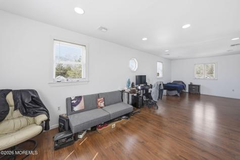 67 London Road Brick NJ 08723