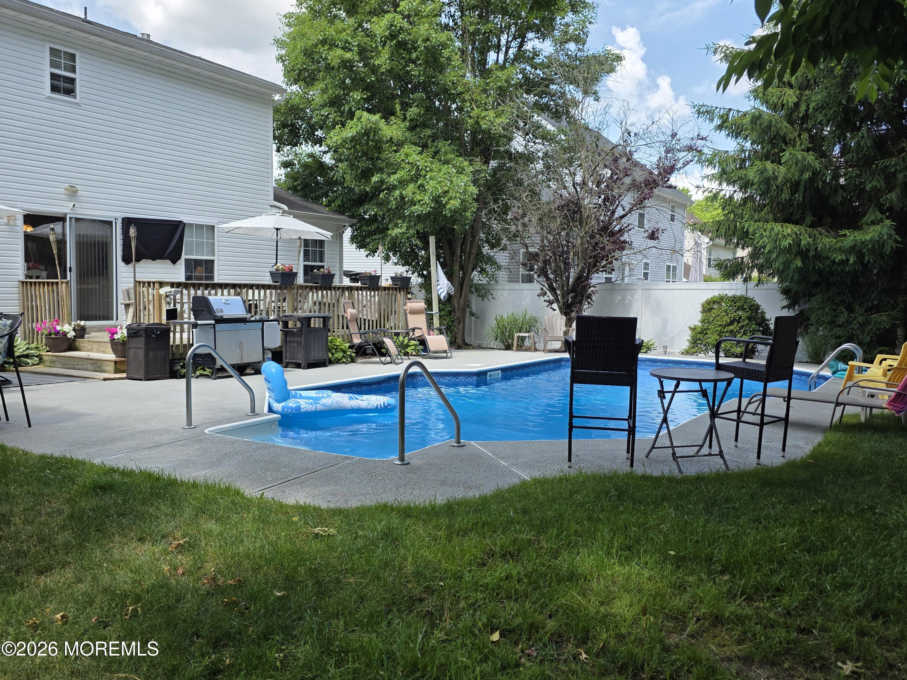32 Pulaski Drive Barnegat NJ 08005
