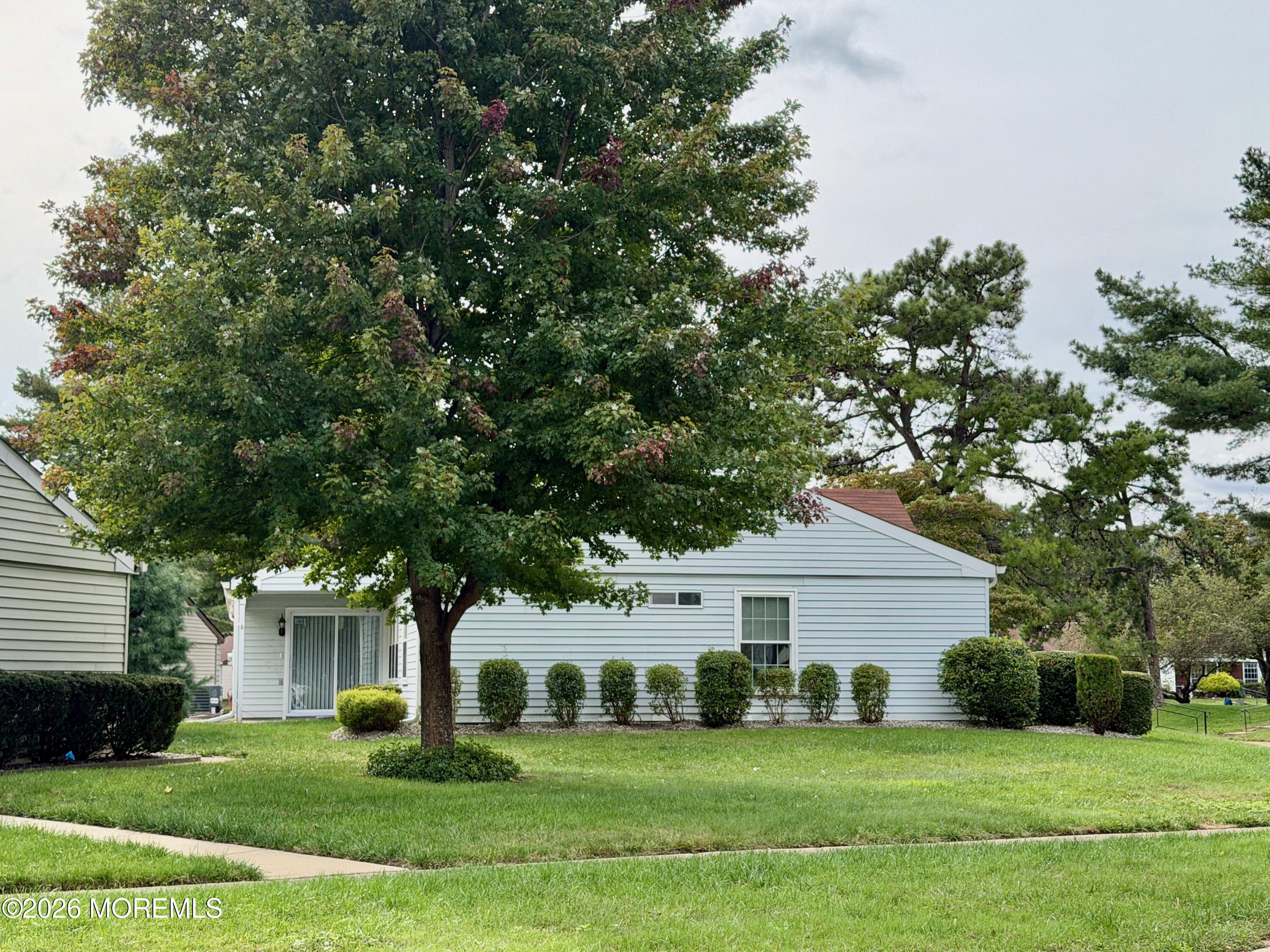 539A Warwick Court Manchester NJ 08759
