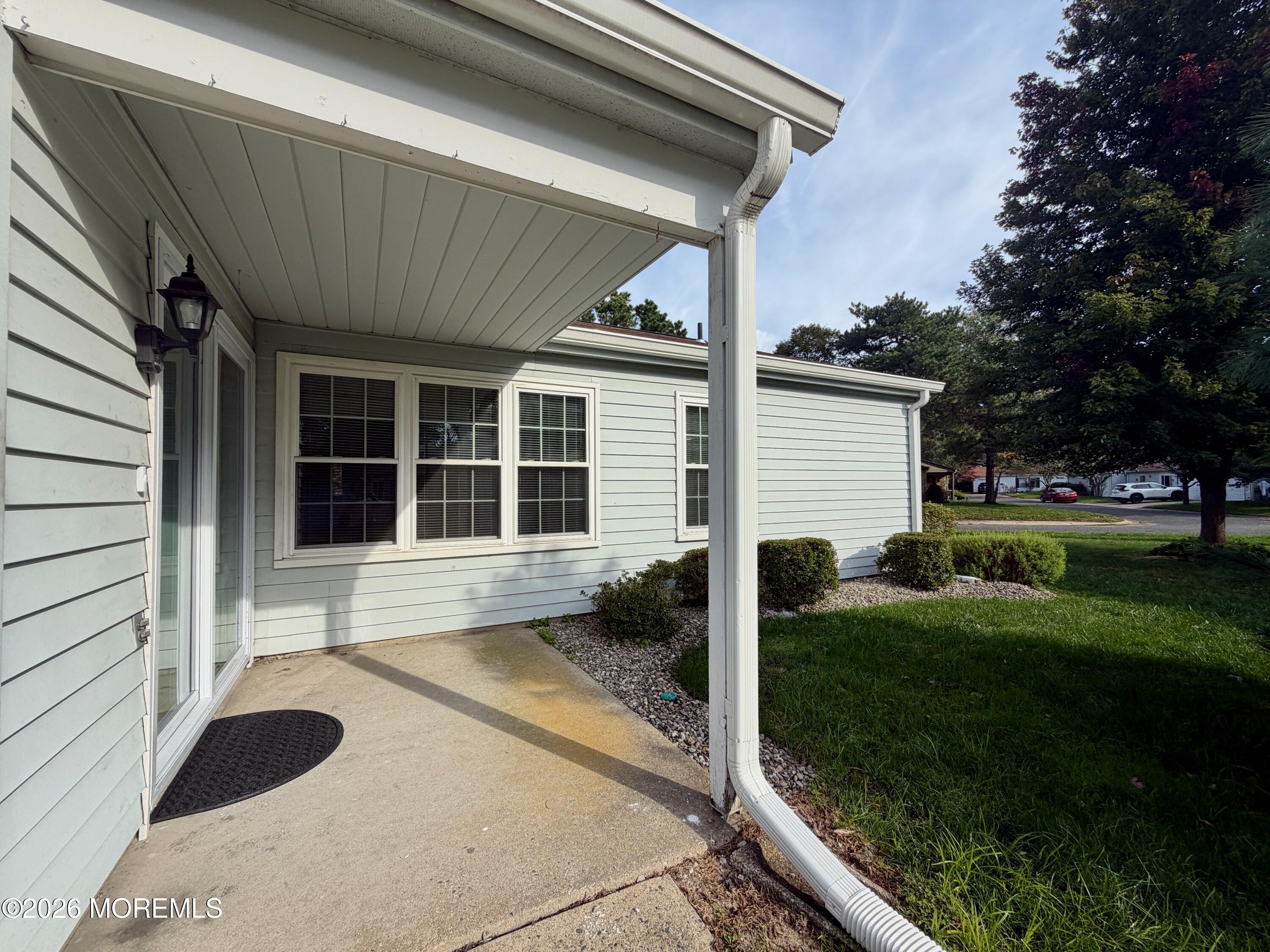 539A Warwick Court Manchester NJ 08759