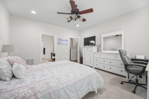 5 Gainsborough Lane Manchester NJ 08759