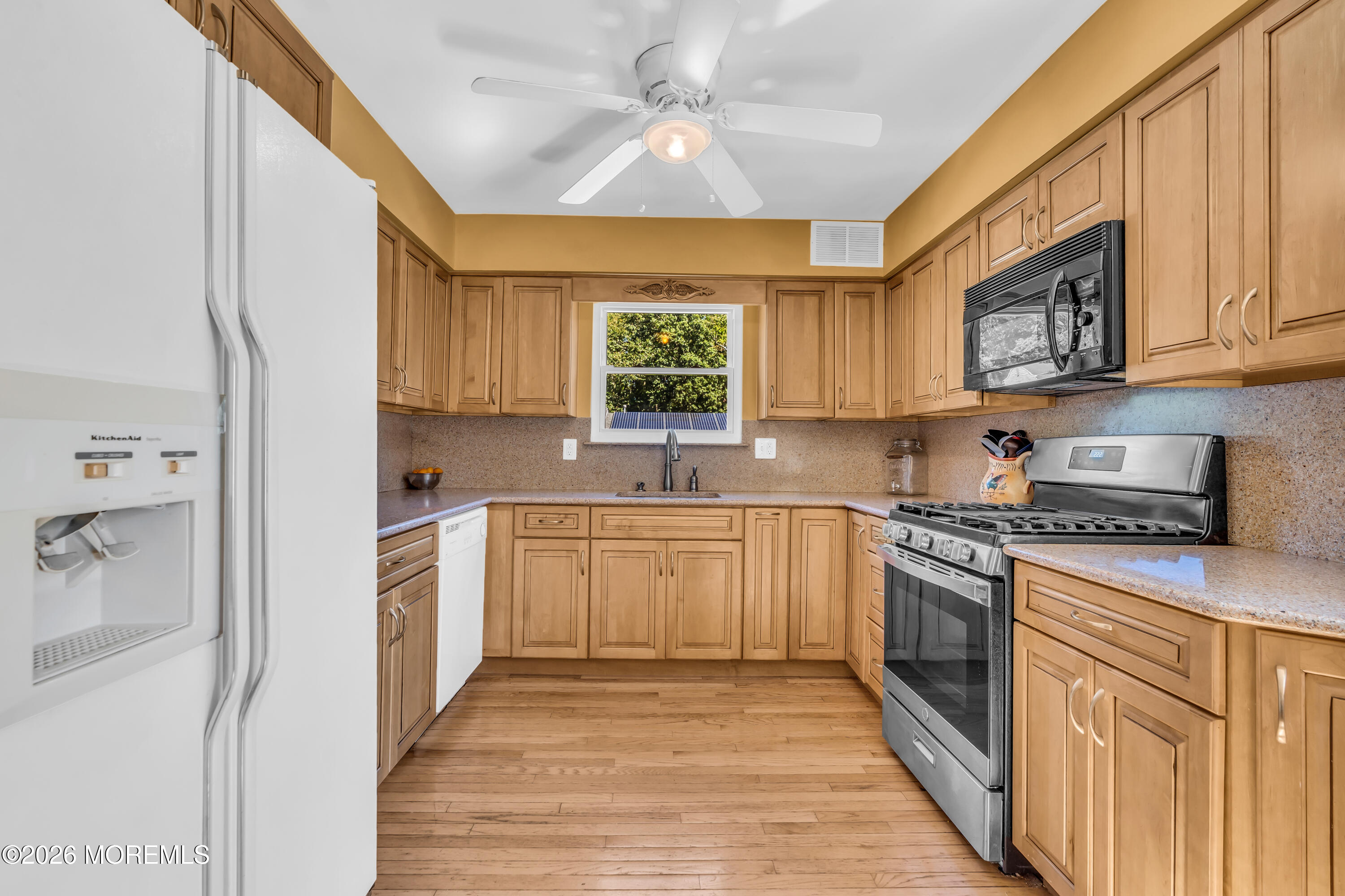 27 Cherry Bend Drive N Howell NJ 07731