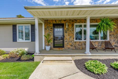 158 Pinewood Road Toms River NJ 08753