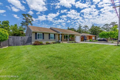 158 Pinewood Road Toms River NJ 08753