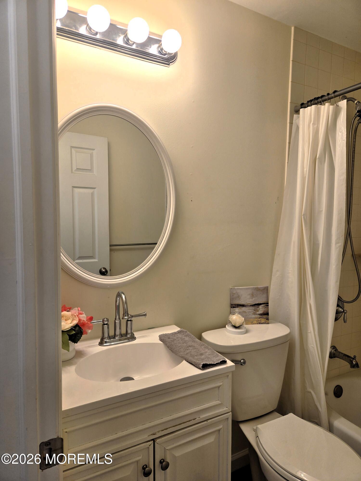 17 Dixie Lane Jackson NJ 08527