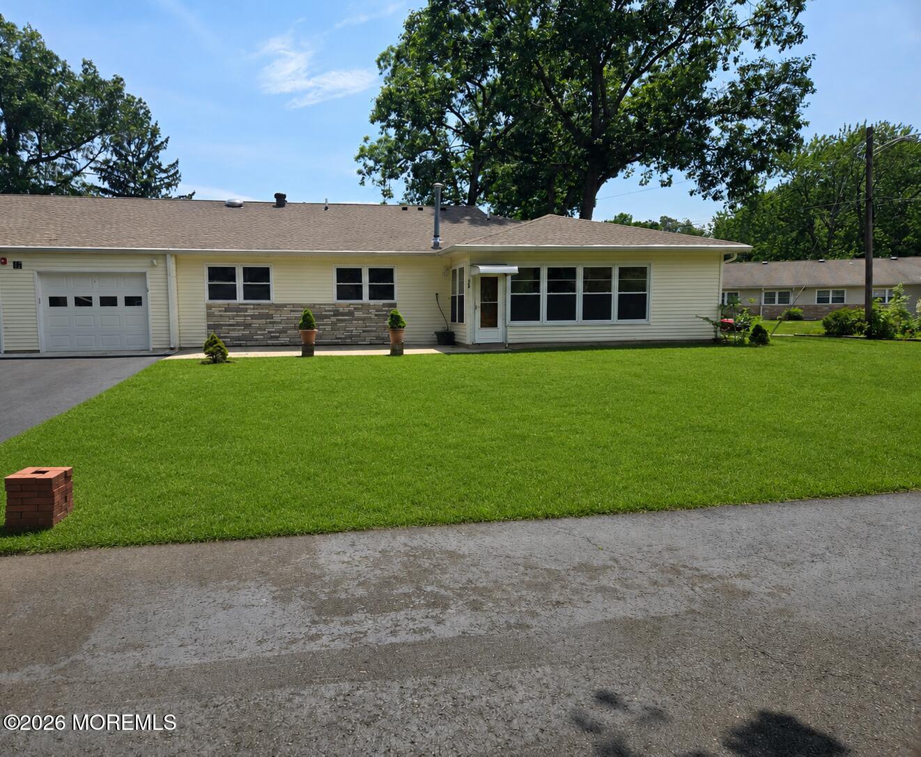 17 Dixie Lane Jackson NJ 08527