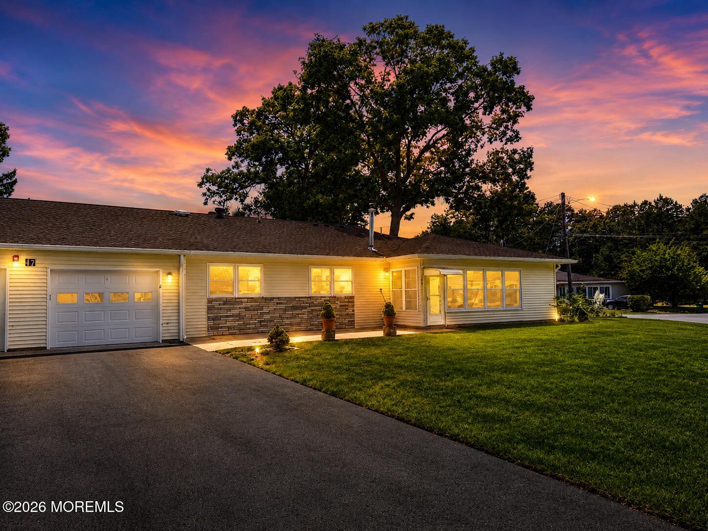 17 Dixie Lane Jackson NJ 08527