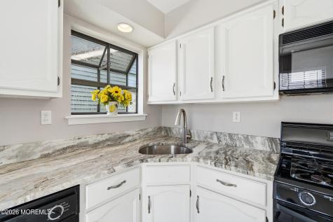 149 Malibu Drive Eatontown NJ 07724
