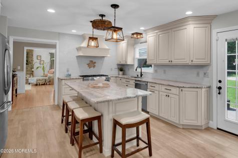 33 Baldwin Avenue Morganville NJ 07751