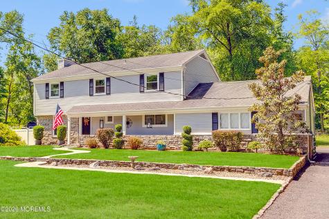 33 Baldwin Avenue Morganville NJ 07751
