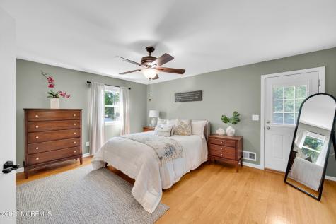 33 Baldwin Avenue Morganville NJ 07751