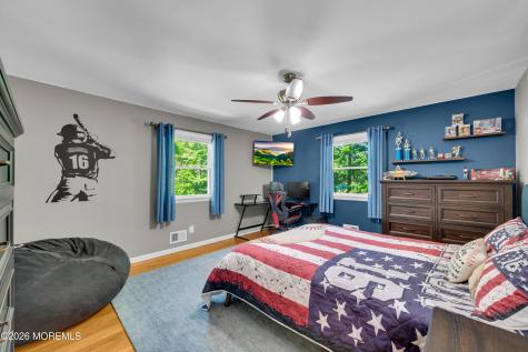33 Baldwin Avenue Morganville NJ 07751