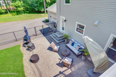33 Baldwin Avenue Morganville NJ 07751
