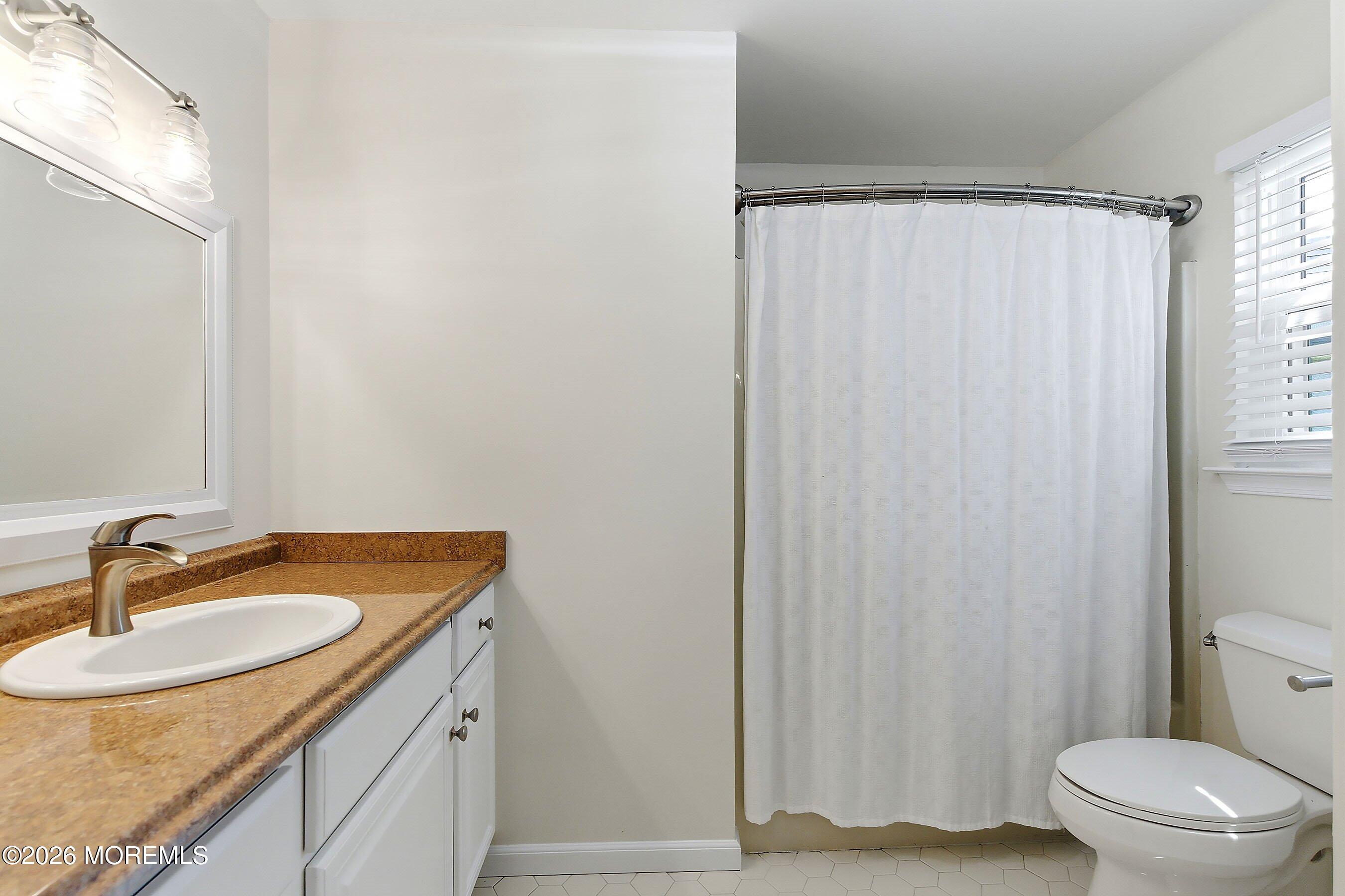 10 Ravenwood Court Freehold NJ 07728