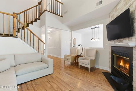 10 Ravenwood Court Freehold NJ 07728