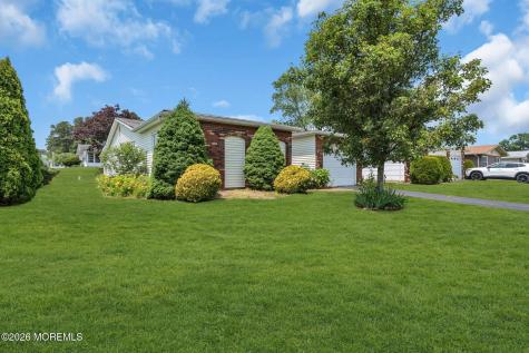 67 Blake Circle Brick NJ 08724