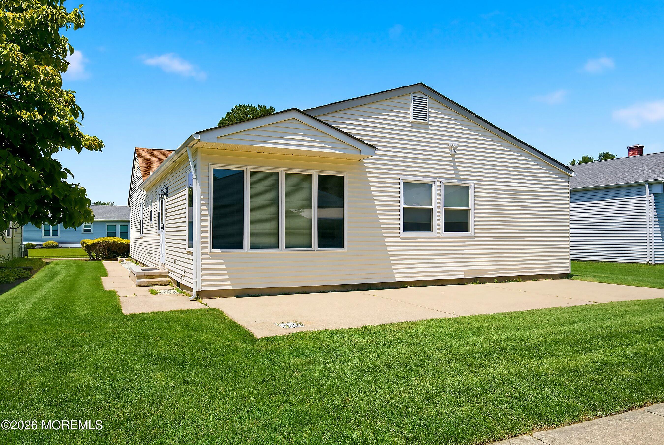 3 Yucatan Way Toms River NJ 08757