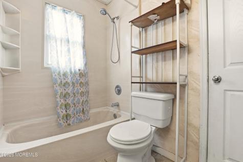 1 Mimi Lane Howell NJ 07731