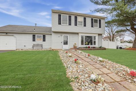 1 Mimi Lane Howell NJ 07731