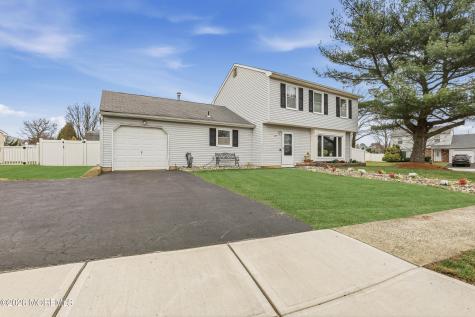 1 Mimi Lane Howell NJ 07731